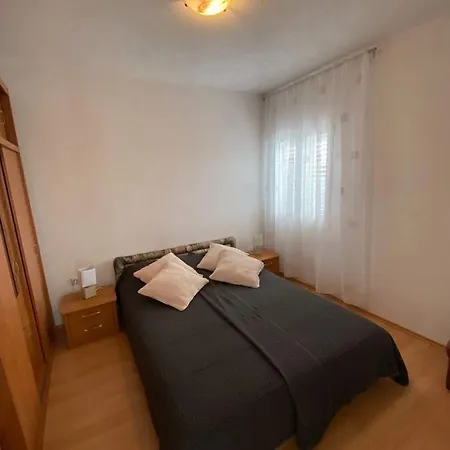 Apartmani Biserka Punat Exterior photo