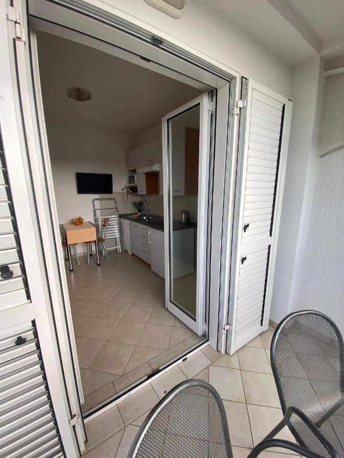 Apartment Biserka *