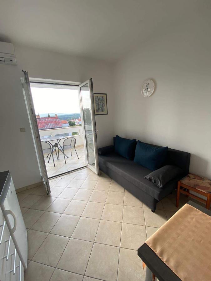 Apartment Biserka Punat